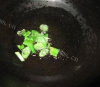 让人怀念的尖椒干豆腐做法图解3)