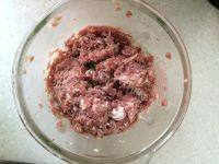 鲜美羊肉烧麦做法图解4)