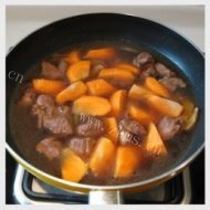 好吃的羊肉胡萝卜做法图解4)