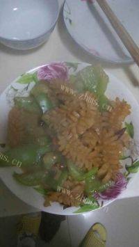 家常菜青椒鱿鱼卷