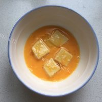 清脆爽口的锅塌豆腐盒做法图解4)