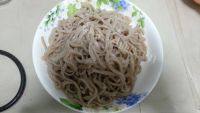 自己做的洋葱火腿炒面做法图解4)