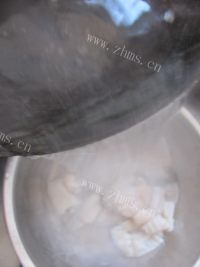 美味的爆炒鱿鱼卷做法图解4)