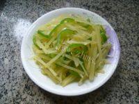 家常菜青椒炒土豆丝