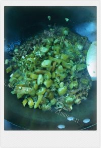 家常菜泡椒牛肉做法图解5)