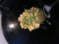 DIY美食-炒鸡蛋做法图解3)