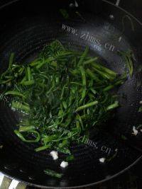 鲜的清炒空心菜