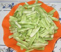 家常菜土豆炖芸豆做法图解2)