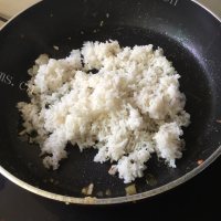 美味的杂菜炒饭做法图解16)