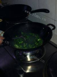 好厨房之清炒菜心做法图解7)