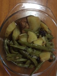 家常菜豆角土豆炖排骨