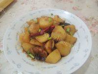 绿色食物红烧土豆