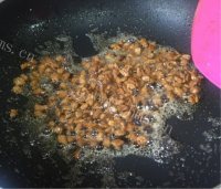 美味营养的干煸豆角做法图解2)
