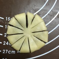 自制枣泥菊花酥做法图解25)