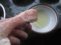 让人怀念的梅菜扣肉做法图解8)