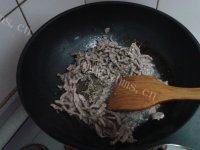 家常菜茶树菇炒牛肉做法图解9)