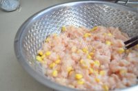 可口的鸡肉玉米肠做法图解4)