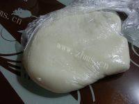 美味的紫薯冰皮月饼做法图解5)