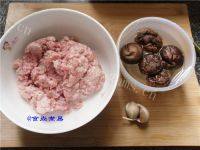 美味的手工冬菇猪肉丸做法图解1)