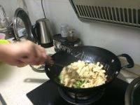 家常菜芹菜炒豆皮做法图解3)