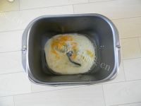 美味营养的葱香香肠面包做法图解1)