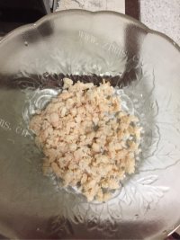 色泽鲜亮的韭菜盒子做法图解1)