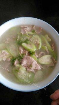 家常丝瓜肉片汤