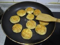 好吃的肉沫土豆饼做法图解10)