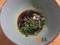 美味的酸汤饺子做法图解9)
