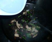 「DIY美食」腰果虾仁做法图解15)