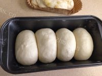 自制肉松吐司做法图解13)