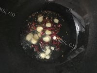 好吃的快手酸辣娃娃菜做法图解3)