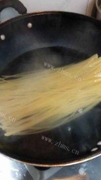 适量意大利面做法图解2)