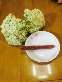 超级喜欢的腊肠炒花菜做法图解1)