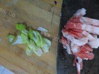 「家有大厨」茄子炒肉做法图解1)