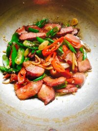 家常菜小炒腊肉做法图解9)