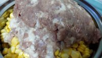 可口的玉米瘦肉饺子做法图解2)