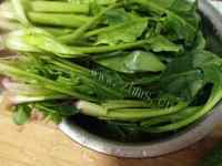 垂涎欲滴的菠菜炒鸡蛋做法图解1)