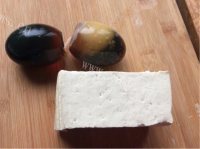 美味营养皮蛋豆腐做法图解1)