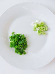 美味的肉末蛋羹做法图解2)