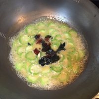 美味的上汤丝瓜做法图解8)
