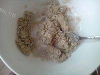 芝麻红糖豆渣饼做法图解4)