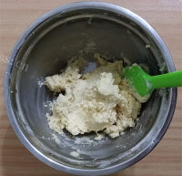 热腾腾的奶油原味曲奇做法图解5)