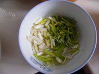 老爸做的四季豆炒肉做法图解3)