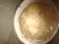 美味的白菜粥做法图解4)