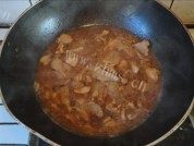 胡萝卜烧肉做法图解6)