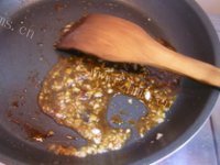 美味的蒜蓉西兰花做法图解5)
