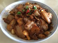 家常菜土豆回锅肉