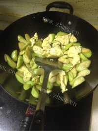 美味的丝瓜炒鸡蛋做法图解5)