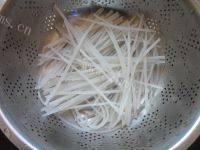 美味的酸菜粉做法图解3)